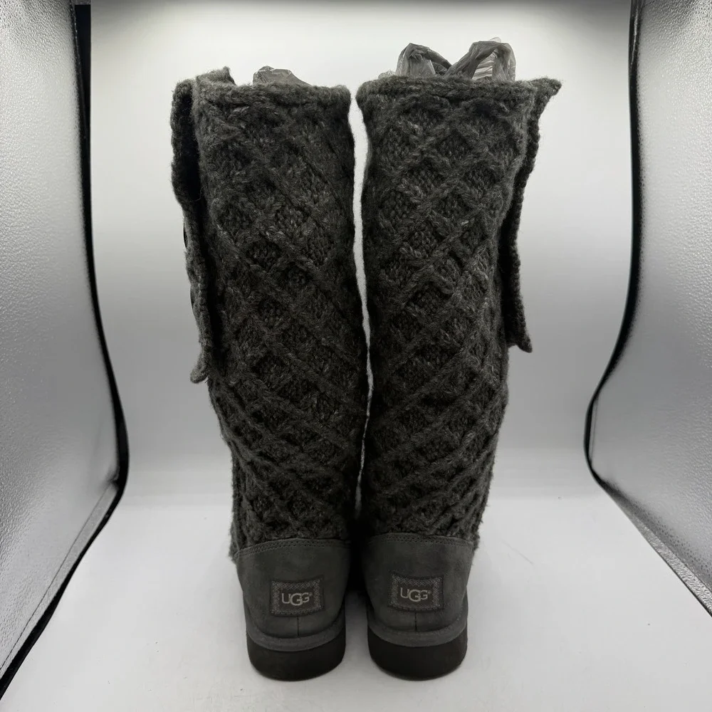UGG Isla Knit Boots Womens Size 9 Grey Cable Knit Button Fold Over 1016557